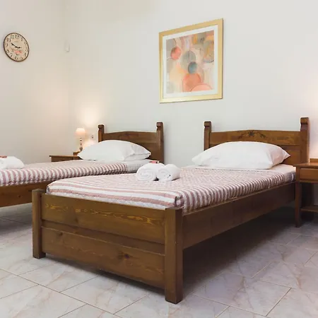 Liofyto House Private Garden Apartment *