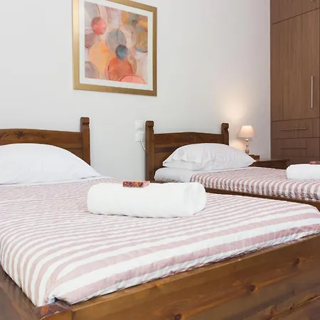 Liofyto House Private Garden Apartment Platanés